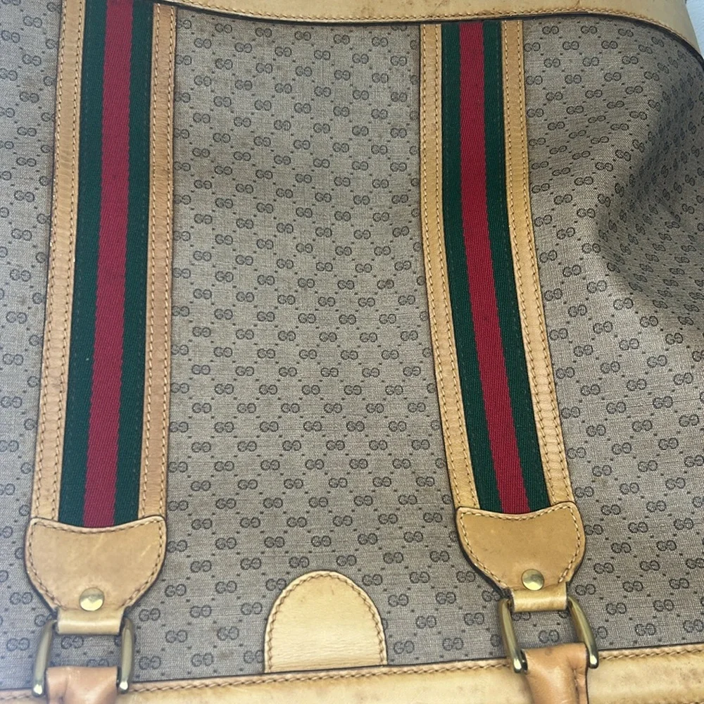 Authentic Gucci GG Sherry Large Travel